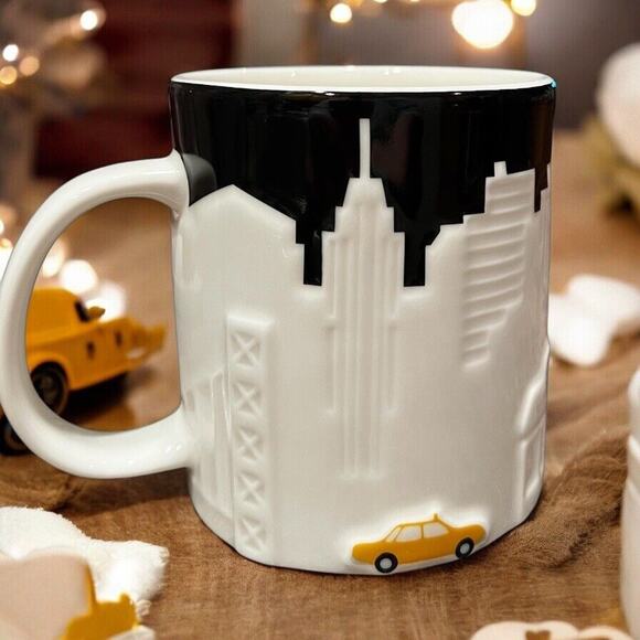 Starbucks New York City Relief Mug 2012 14oz Coffee Cup Yellow Taxi Skyline EUC - Picture 6 of 9